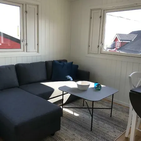 - Hans Chr Stormersgt. Apartment Svolvaer
